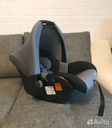 Детское автокресло от 0 до 13 кг (б\у 10дней)