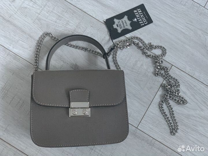 Продается итальянская сумочка