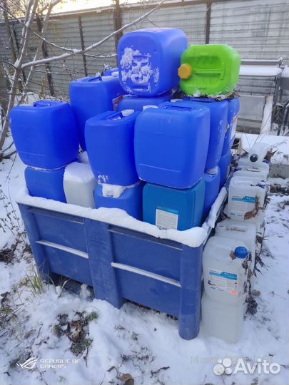 Канистры пластиковые б/у