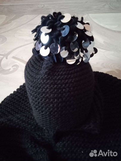 Комплект (шапка и шарф ). Италия