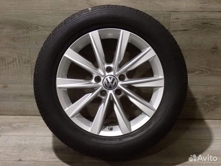 Комплект колес R17 VW Tiguan оригинал лето