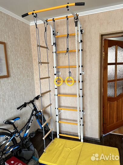 Шведская стенка с турником детская