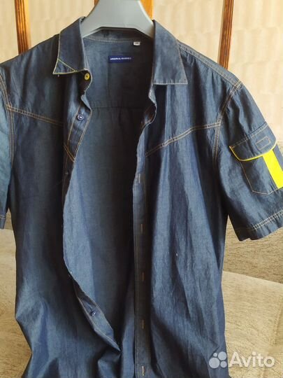 Джинсовая рубашка