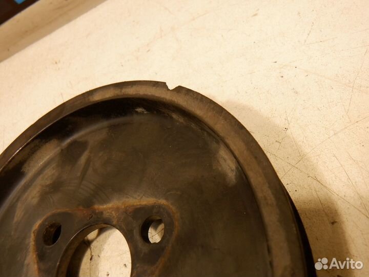 Шкив насоса гидроусилителя BMW 3 E46 M52B20