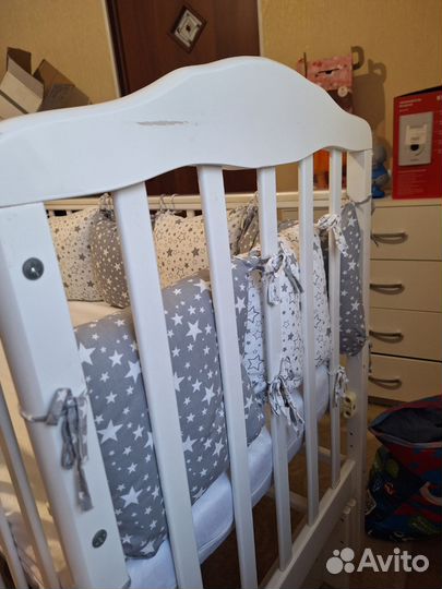 Детская кроватка маятник