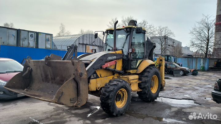 Экскаватор-погрузчик Volvo BL71, 2006