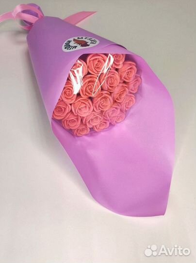 Букет - 19 Роз из Белого Шоколада