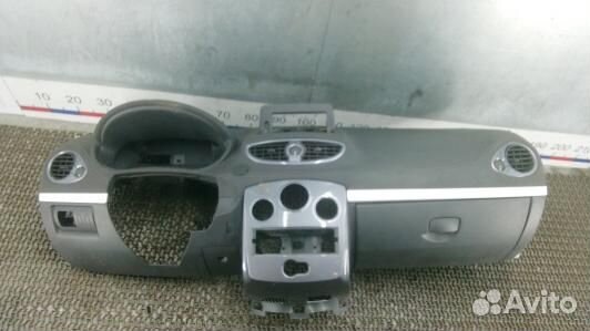 Панель приборов (торпедо) renault clio 3 (5BL06IS0
