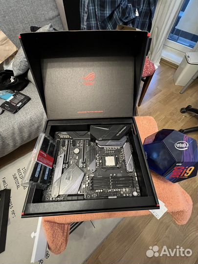 Комплект Asus ROG Maximus XI Hero Z390 + i9 9900k