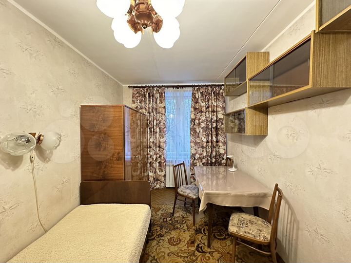 2-к. квартира, 52 м², 3/5 эт.