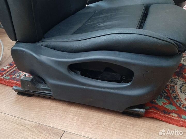 Передние сиденья BMW X5 E53 рест M57D30 2005