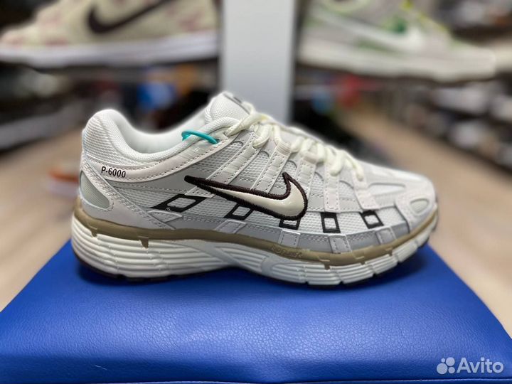 Кроссовки nike женские