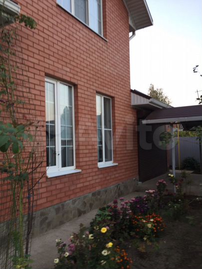 Дом 194,6 м² на участке 10 сот.