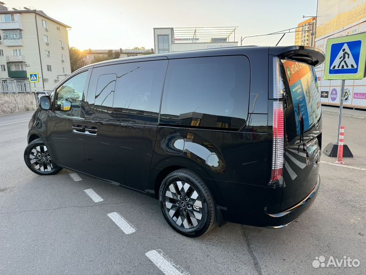 Hyundai Staria 3.5 AT, 2024, 50 км