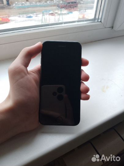 iPhone 8, 64 ГБ