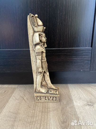 Египетская статуэтка