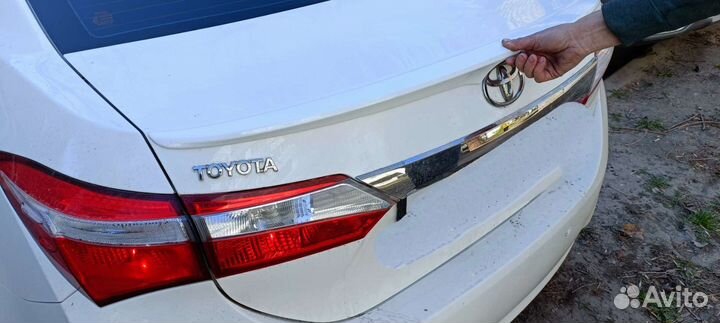 Спойлер задний toyota corolla