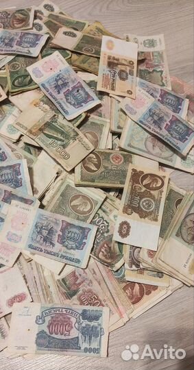 2000 штук банкнот крупных номиналов