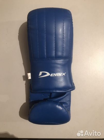 Боксерские перчатки