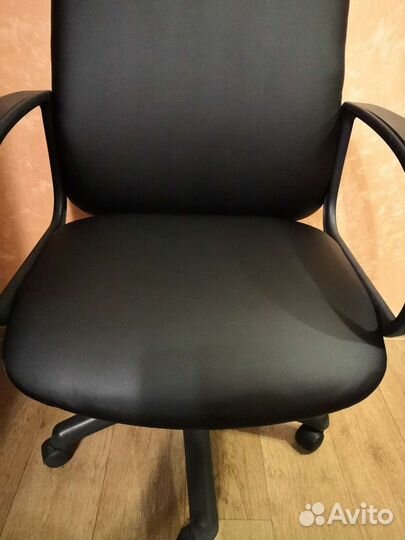 Компьютерное кресло