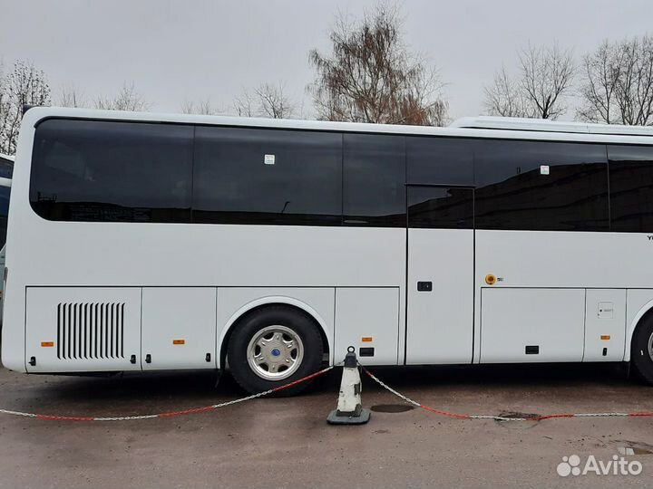 Туристический автобус Yutong ZK6938HB9, 2023