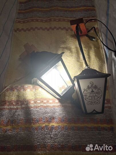 Два светильника 