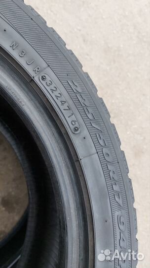 Toyo Observe Garit GIZ 225/50 R17 94Q