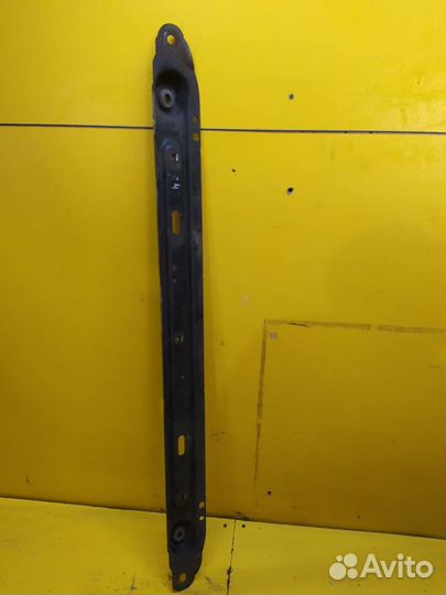 Кронштейн радиатора Citroen C4 2005-2011