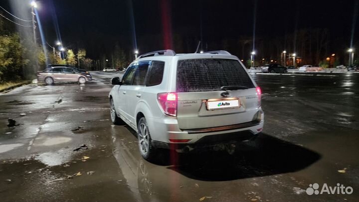 Subaru Forester 2.0 AT, 2011, 221 000 км