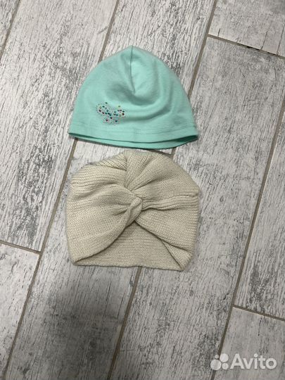 Шапочки для девочки 1-1,5 года