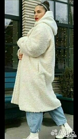 Шуба-пальто.Женская.Белая.Натуральная овчина.46-50
