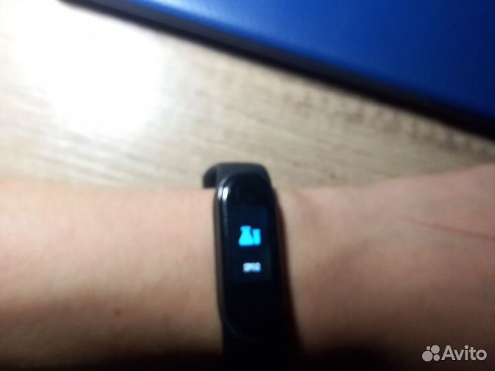 Фитнес браслет