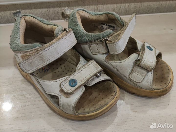 Обувь для девочки 22-23