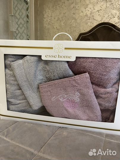 Подарочный набор два халата+ полотенцы