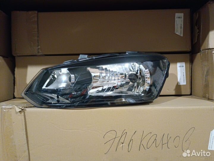 Фара левая Фольксваген Поло (Volkswagen Polo) 9-14