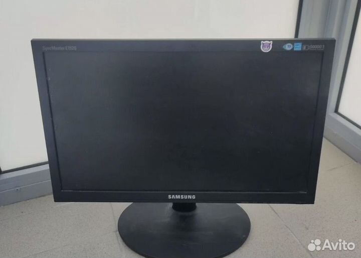 Монитор Samsung e1920n