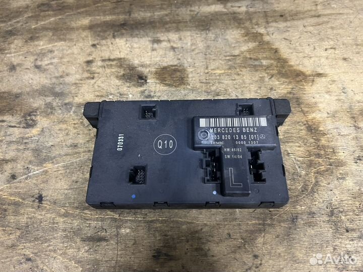 Блок управления передней левой двери Mercedes W203