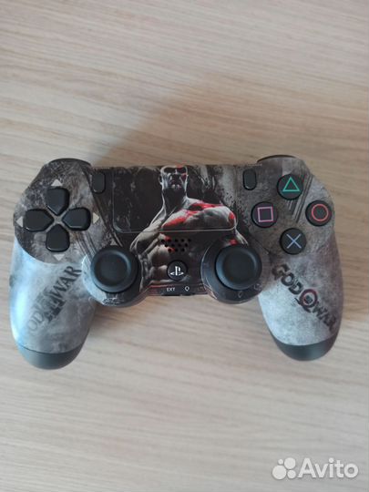 Геймпад Dualshock 4