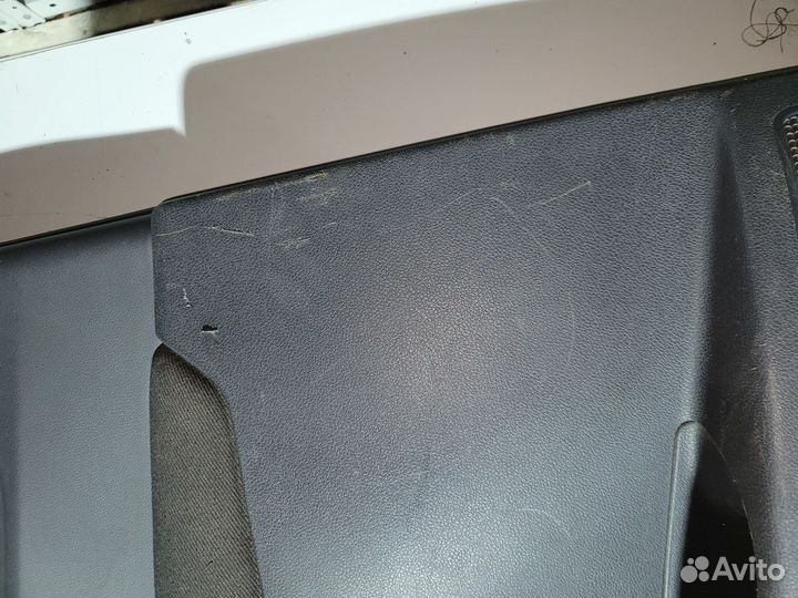 Дверная карта задняя левая Peugeot 3008