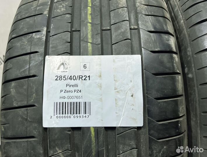 Pirelli P Zero PZ4 285/40 R21 94Y
