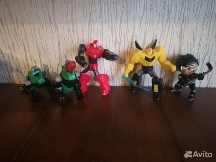 Игрушки из Макдональса