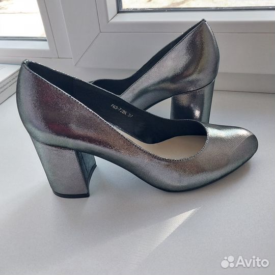 Туфли женские 37 размер, натуральная кожа, серебро