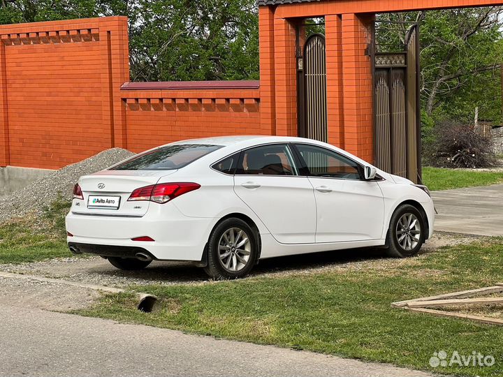 Hyundai i40 2.0 AT, 2017, 200 000 км