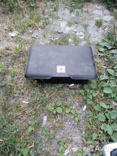 Аптечка заводская в полку газ 3110