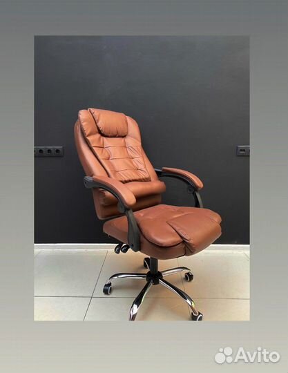 Офисное кресло