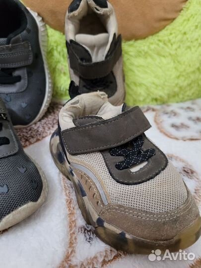 Кроссовки детские