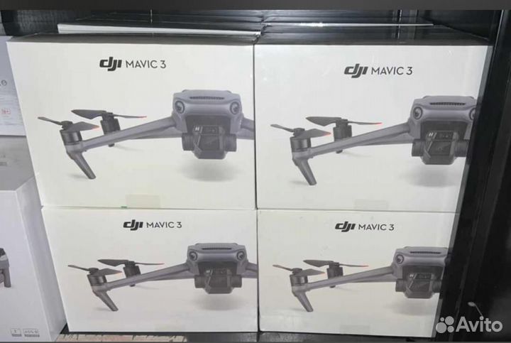 Квадрокоптер DJI Mavic 3