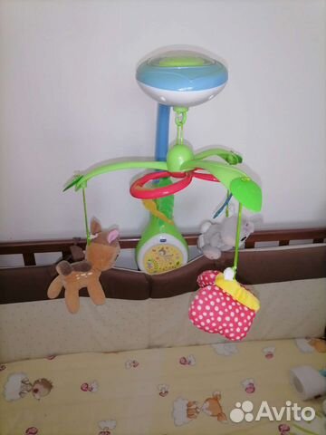 Мобиль на кроватку Chicco б/у