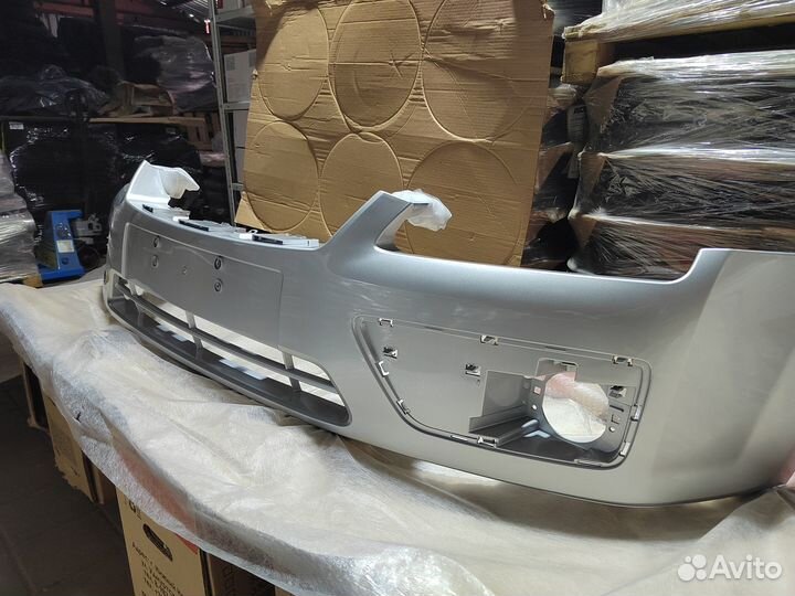 Бампер перед. Ford Focus 2 Moondust Silver 2431