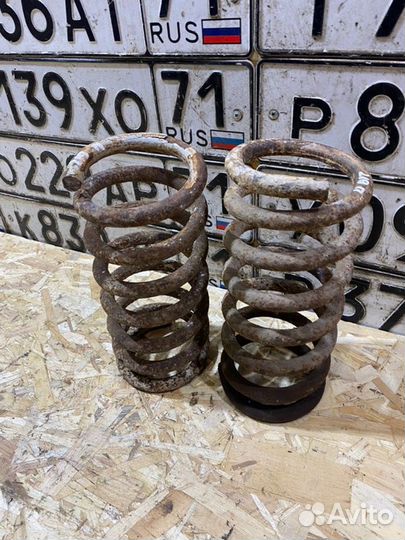 Пружины передние Ваз 2131 2003